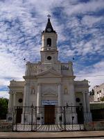 Iglesia Parroquial Sagrada Familia de Banfield